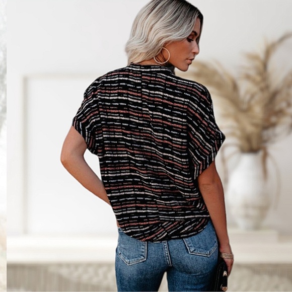 V NECK LIGHTWEIGHT BLOUSE - Picture 6 of 7